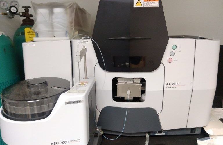دستگاه جذب اتمی مدل AA-7000 کمپانی Shimadzu